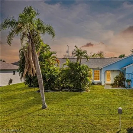 Buy this 3 bed house on 626 Sw 27th St in Cape Coral, Florida