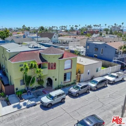 Buy this 8 bed house on 118 Bennett Avenue in Long Beach, CA 90803