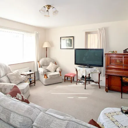 Rent this 3 bed townhouse on Seaford in BN25 2ND, United Kingdom