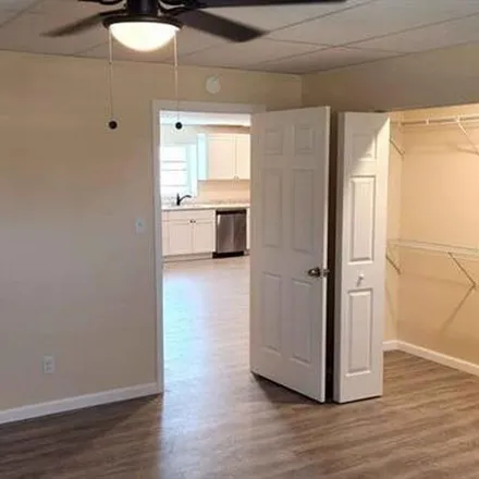 Rent this 1 bed apartment on Artsy Doodle Craft Studio in 420 3rd Street, Beaver