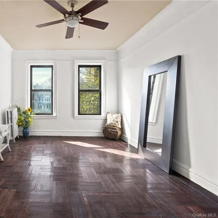 Buy this 1 bed condo on 3281 Hull Avenue in New York, NY 10467