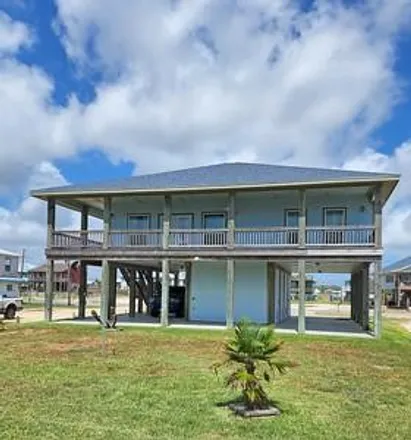 Buy this 3 bed house on 98 Magnolia Street in Aransas County, TX 78382