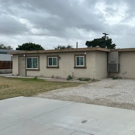 Image 1 - 87135 Airport Frontage Road, Thermal, Riverside County, CA 92274, USA - House for sale