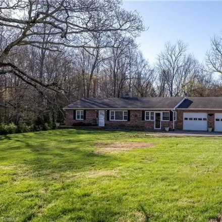 Buy this 3 bed house on 5998 Beckner Street in Clemmons, NC 27103