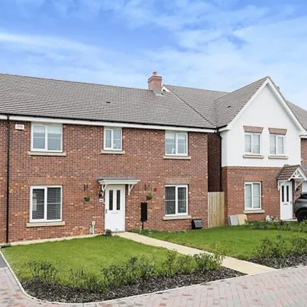 Buy this 4 bed house on Drooper Drive in Stratford-upon-Avon, CV37 9GW