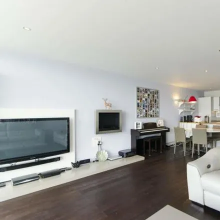 Buy this 2 bed apartment on Adriatic Apartments in Western Gateway, London