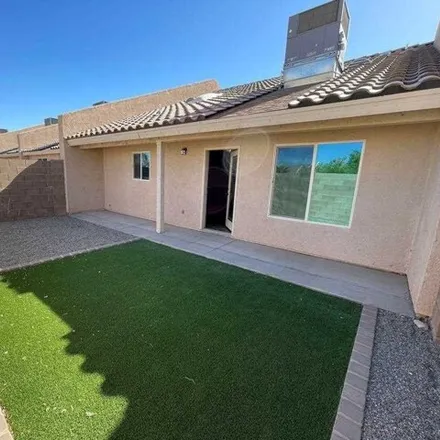 Image 2 - 3168 South Melanie Drive, Yuma, AZ 85365, USA - House for sale