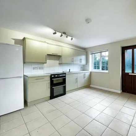 Image 4 - New Road, Prestwood, HP16 0PX, United Kingdom - Apartment for sale
