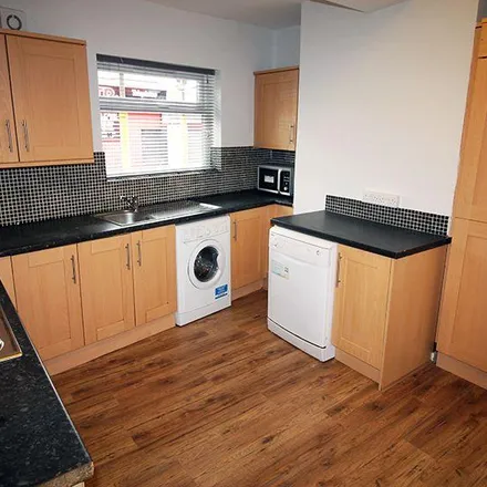 Image 2 - 172-174 Mansfield Road, Nottingham, NG1 4EA, United Kingdom - Townhouse for rent