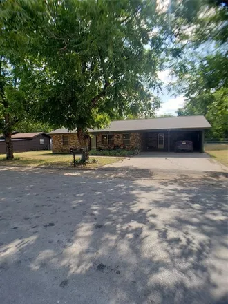 Buy this 3 bed house on 205 North Clark Street in Comanche, TX 76442