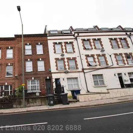 Image 7 - Midland Hotel, Station Road, The Hyde, London, NW4 4PW, United Kingdom - Apartment for rent