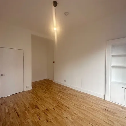 Rent this 1 bed apartment on 75 Somerville Drive in Glasgow, G42 9BL