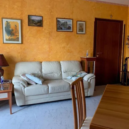 Image 2 - Via Di Zinno, Via Paolo Saverio Di Zinno, 86100 Campobasso CB, Italy - Apartment for rent