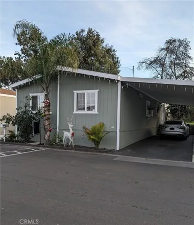 Image 6 - 314 Putter Drive, Santa Ana, CA 92703, USA - Apartment for sale