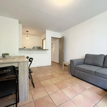 Image 6 - 37 Rue Crillon, 13005 5e Arrondissement, France - Apartment for rent
