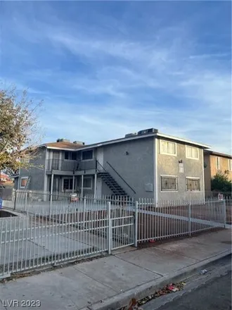 Buy this studio condo on 1536 North Cobb Lane in Las Vegas, NV 89101