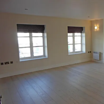 Rent this 2 bed apartment on Willes Road in Royal Leamington Spa, CV32 4PL