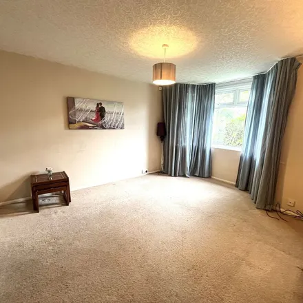 Rent this 3 bed apartment on Jayton Avenue in Wythenshawe, M20 5QD