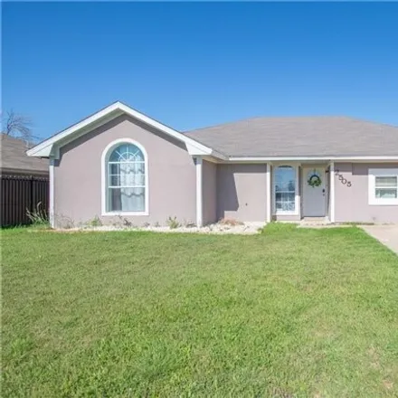 Buy this 5 bed house on 2406 Cody Poe Road in Killeen, TX 76549