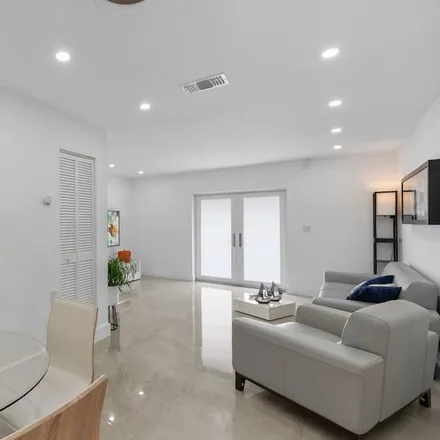 Image 2 - Miami, FL - House for rent