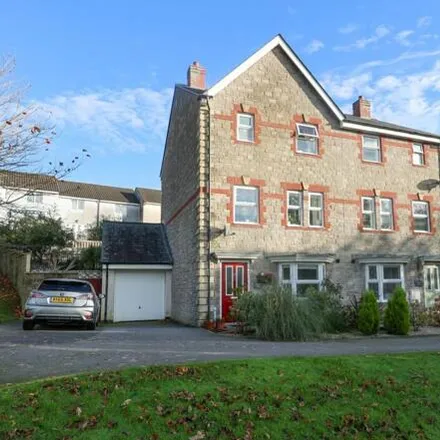 Buy this 5 bed duplex on unnamed road in St. Austell, PL25 4BQ