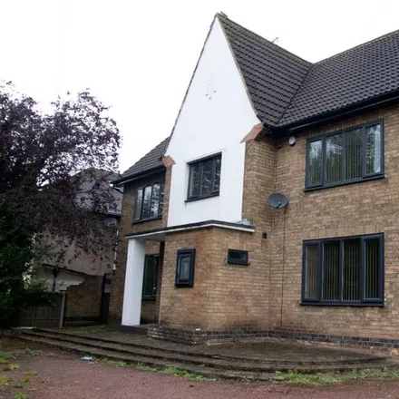 Rent this 7 bed house on 34 Fletchamstead Highway in Coventry, CV4 7AR
