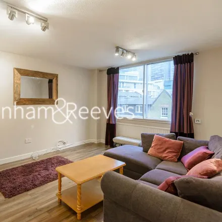 Rent this 2 bed apartment on Lamb's Passage in London, EC1Y 8AB
