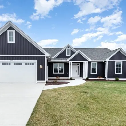 Buy this 4 bed house on Prairie View Court in Tittabawassee Township, MI 48623