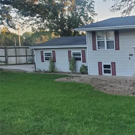 Buy this 3 bed house on 2750 Saint Peters Howell Road in Saint Peters, MO 63376