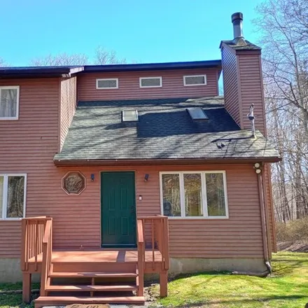 Buy this 3 bed house on 165 Squirrel Trail Court in Lehman Township, PA 18324