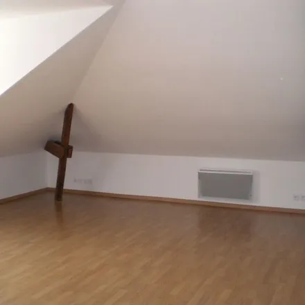 Rent this 1 bed apartment on 4 Rue Gambetta in 28200 Châteaudun, France
