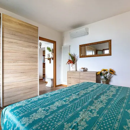Rent this 4 bed house on Brenzone sul Garda in Via Madonna della Pace, 37010 Magugnano VR
