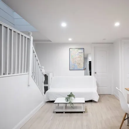 Rent this 3 bed apartment on Queens County in New York, NY