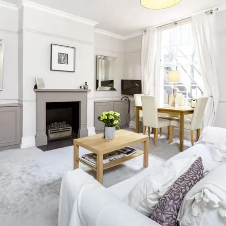 Rent this 2 bed apartment on 90 Cambridge Street in London, SW1V 4EH