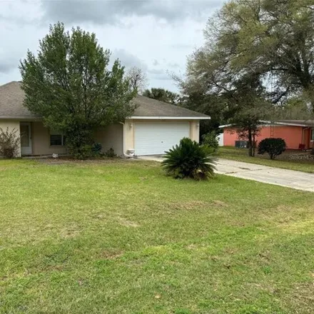 Buy this 3 bed house on 3755 Southeast 139th Street in Marion County, FL 34491