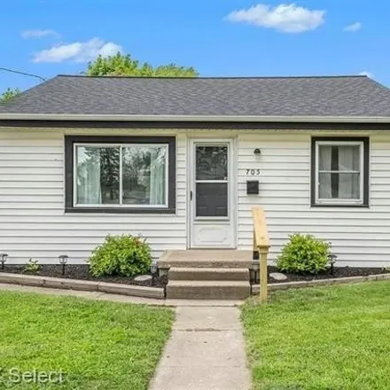 Buy this 2 bed house on 781 Jerome Avenue in Owosso, MI 48867