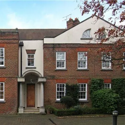 Rent this 4 bed room on 111 Church Road in London, SW19 5DQ