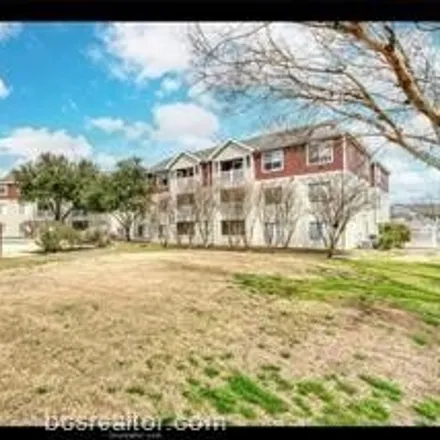 Rent this 4 bed condo on Nevada Street in College Station, TX 77840