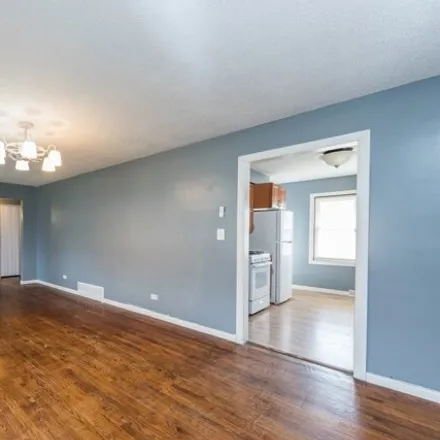 Image 7 - 1656 Seymour Avenue, North Chicago, IL 60064, USA - House for rent