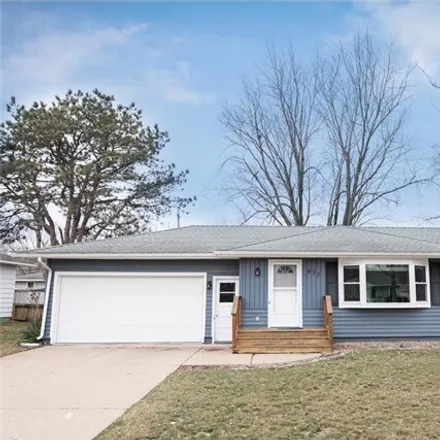 Buy this 4 bed house on 467 Hiawatha Boulevard in Winona, MN 55987