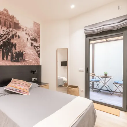 Rent this 1 bed apartment on Carrer de Lorenzale in 21, 08026 Barcelona