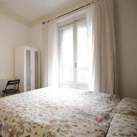 Rent this studio room on Parroquia de San Nicolás in Calle de Atocha, 58
