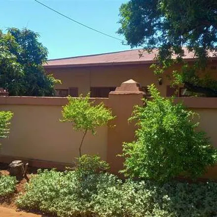 Image 6 - 227 3rd Avenue, Tshwane Ward 58, Pretoria, 0082, South Africa - Apartment for rent