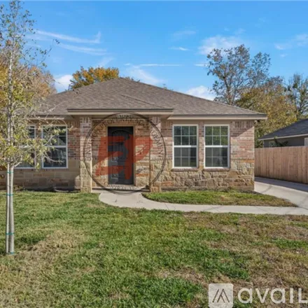 Rent this 3 bed duplex on 1922 S 22nd St