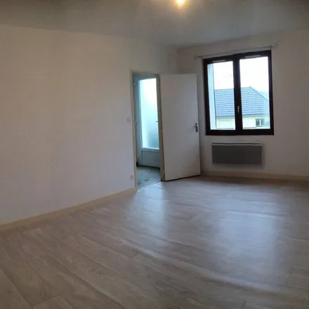 Rent this 3 bed apartment on 2 Rue de la République in 71450 Blanzy, France