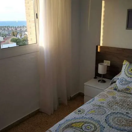 Rent this 3 bed apartment on Carrer d'Isabel de Villena in 31, 46011 Valencia