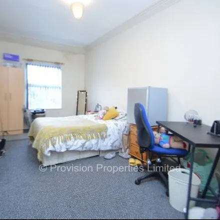 Rent this 9 bed apartment on 189-193a Kirkstall Lane in Leeds, LS6 3DS