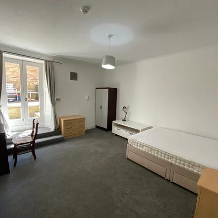 Image 6 - 12 Merchiston Avenue, City of Edinburgh, EH10 4NZ, United Kingdom - Apartment for rent