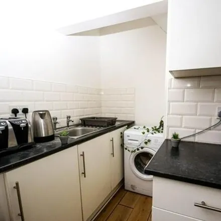 Image 3 - Romney Street, Salford, M6 6DR, United Kingdom - House for rent