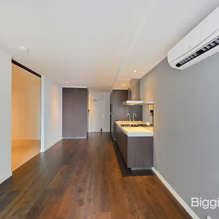Image 1 - Upper West Side: Madison Tower, 639 Lonsdale Street, Melbourne VIC 3000, Australia - Apartment for rent